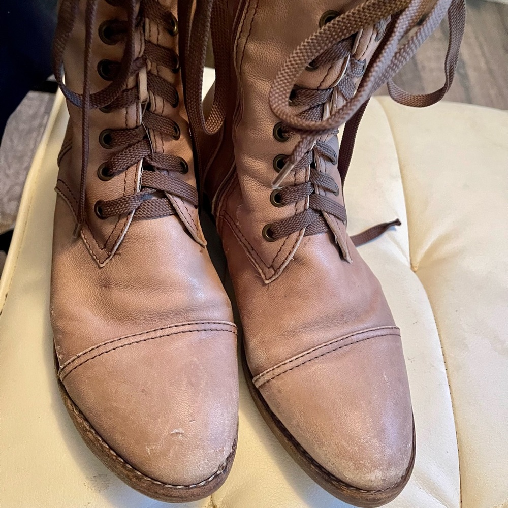 Patrizia Pepe Boot Size 40 in Greyish Tan Leather